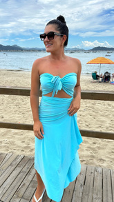 Conjunto Saída Curta + Top Azul Tifany