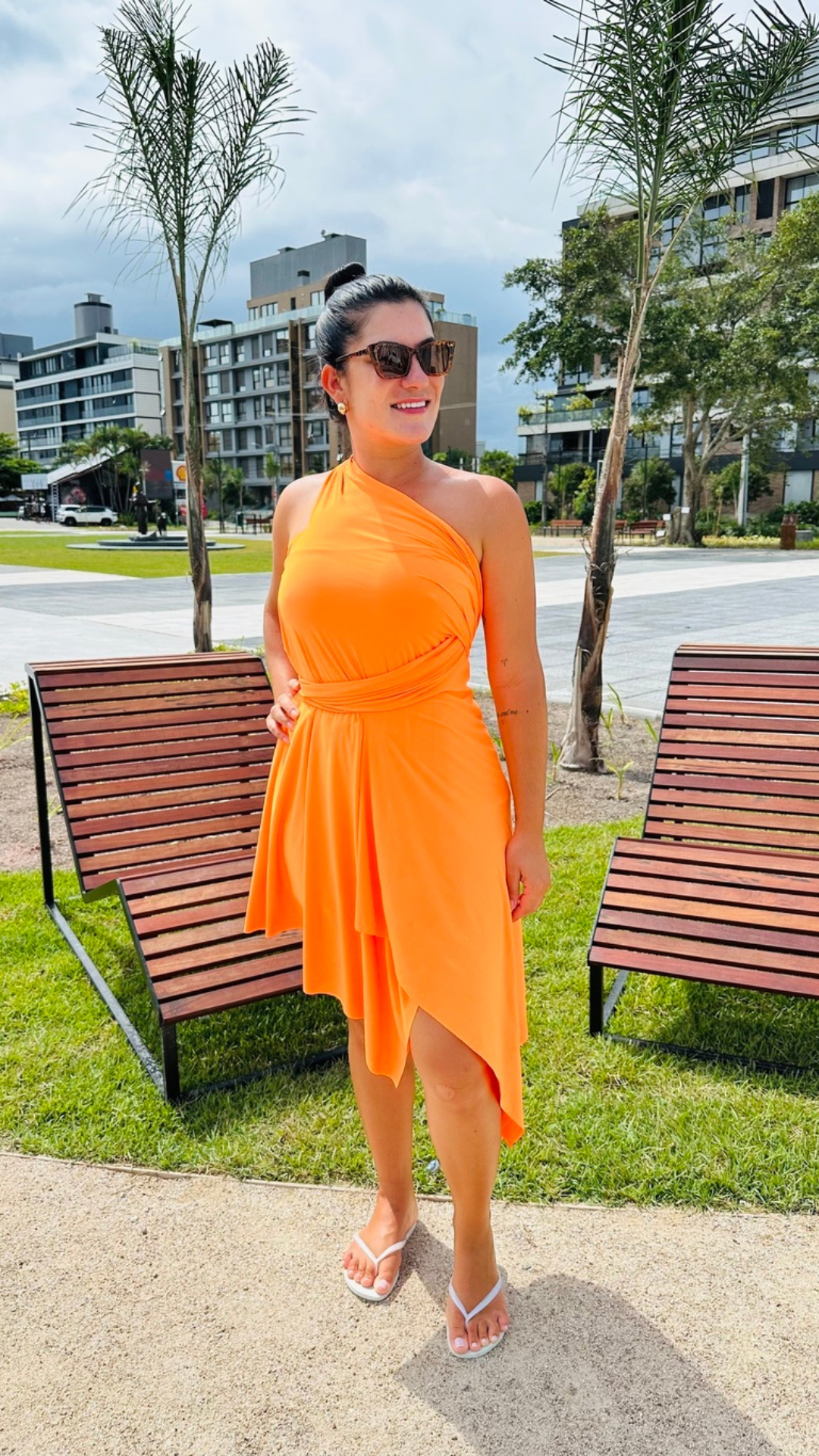 Saída de Praia Curta Laranja Neon