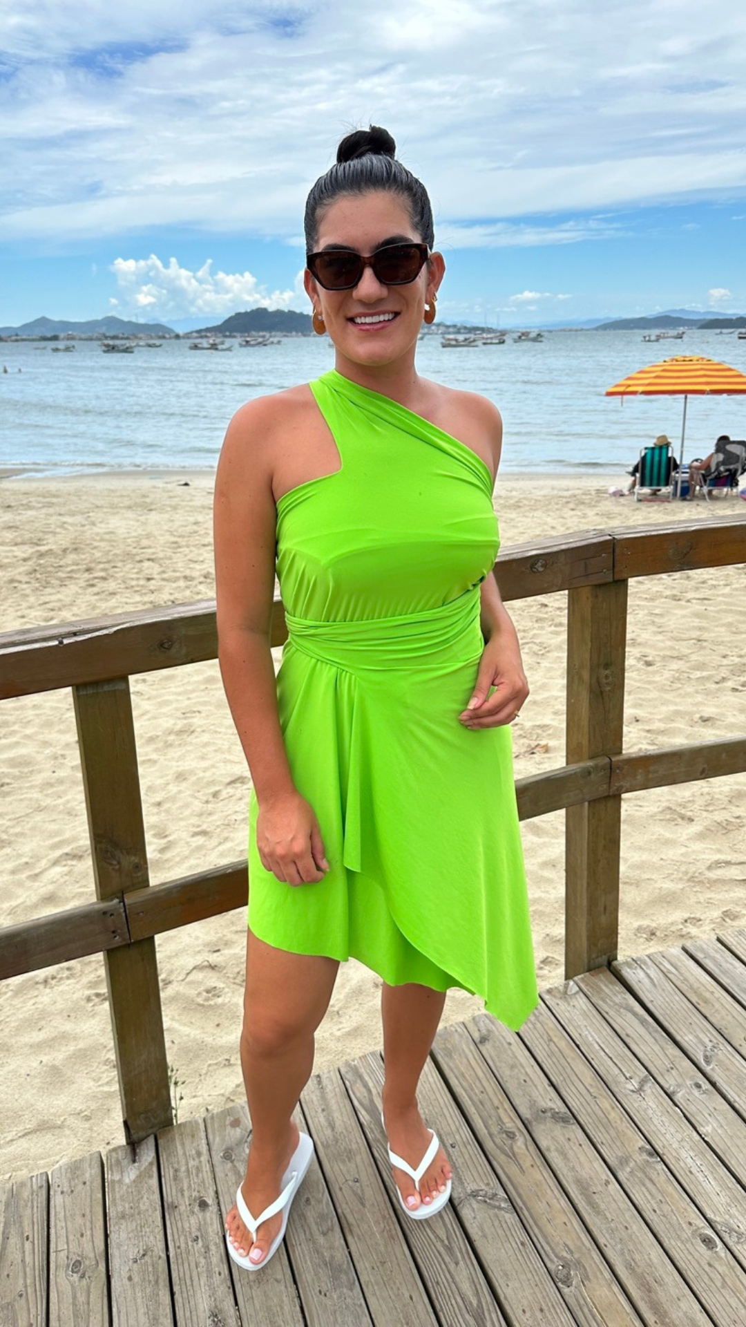 Saída de Praia Curta Neon