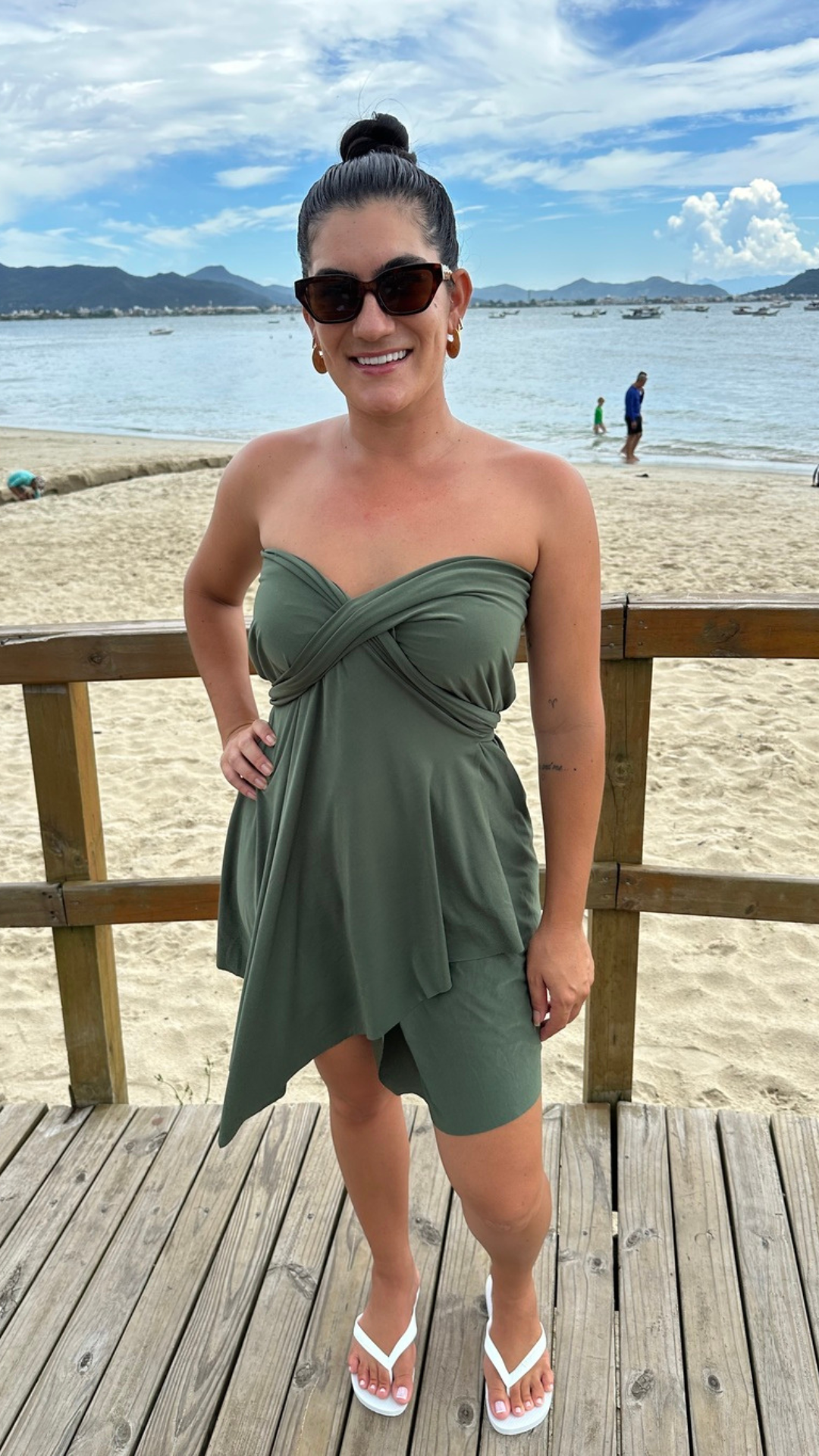 Conjunto Saída Curta + Top Verde Militar